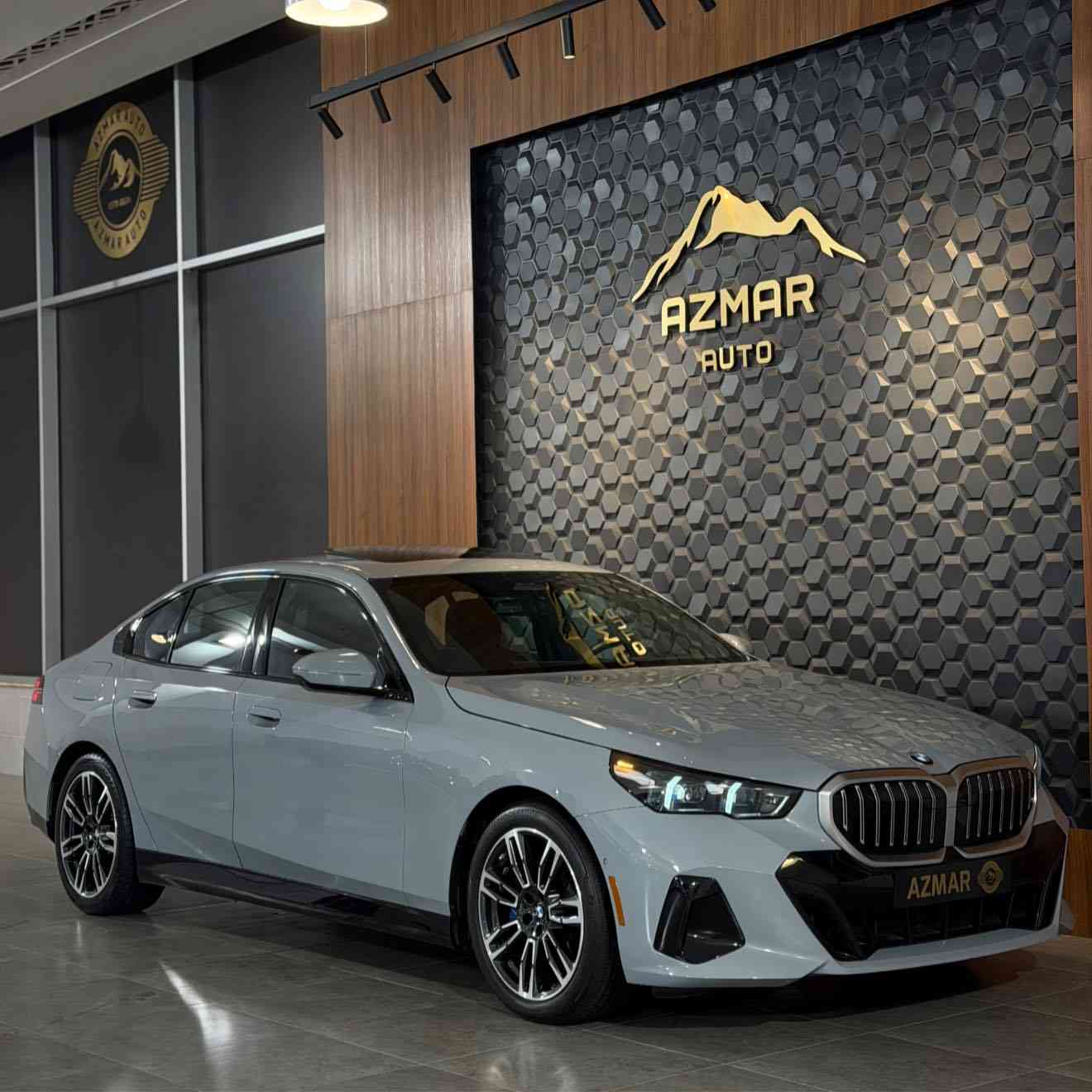 BMW 530i M Package 2025
موديل 2025
‎ماشية ٨ الف📦📦
السياره فول الفول موصفات 🔥🔥
فتحة وكشنات مساج وناضور وكامرات 360 درجة وبردات وكامرا داخلية وشباك لد ورادارات وحساسات وتحديد مسار وكشنات تدفئه وتبريد وداتا شو و بصمات وصندوك كهرباء وسماعات هارمان كاردون و لايتات ليزر وبعد كلش هواية مواصفات

السيارة وارد امريكي بيها باب صبغ بدون دواخل

السعر :465 $ ورقه
للاستفسار: ***********
العنوان : السليمانية المعارض الجديده شركه ازمر اوتو معرض رقم ٣٤
