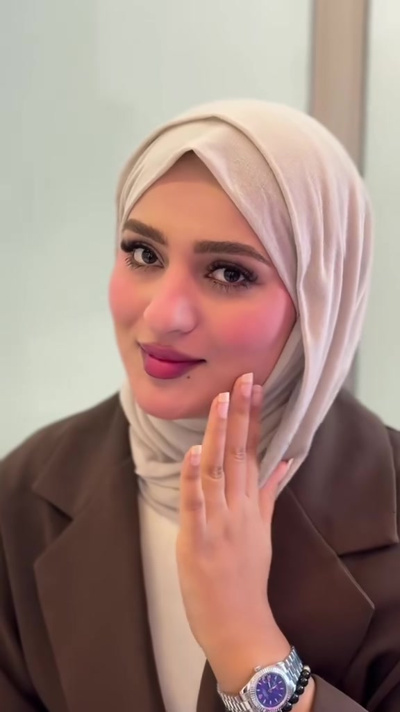 إذا تدورين رموش مرتبة، خفيفة، وثابتة وتطلع ملامحج بطريقة حلوة، فأهلاً بيج. ✨
أوفر خدمة تركيب الرموش بمختلف الستايلات حسب الطلب:�🤍 كلاسيك�🤍 سلك�🤍 سبايكي�🤍 فوليوم
 تتوفر عندي خدمة منزليه ايضا 

يمكنكم متابعه حسابي على الانستكرام للاطلاع على الشغل 
haya.lashspa


**إذا كنت صاحب هذا الإعلان وتريد حذفه لأي سبب، رجاءا أرسل رسالة إلى الدعم الفني**