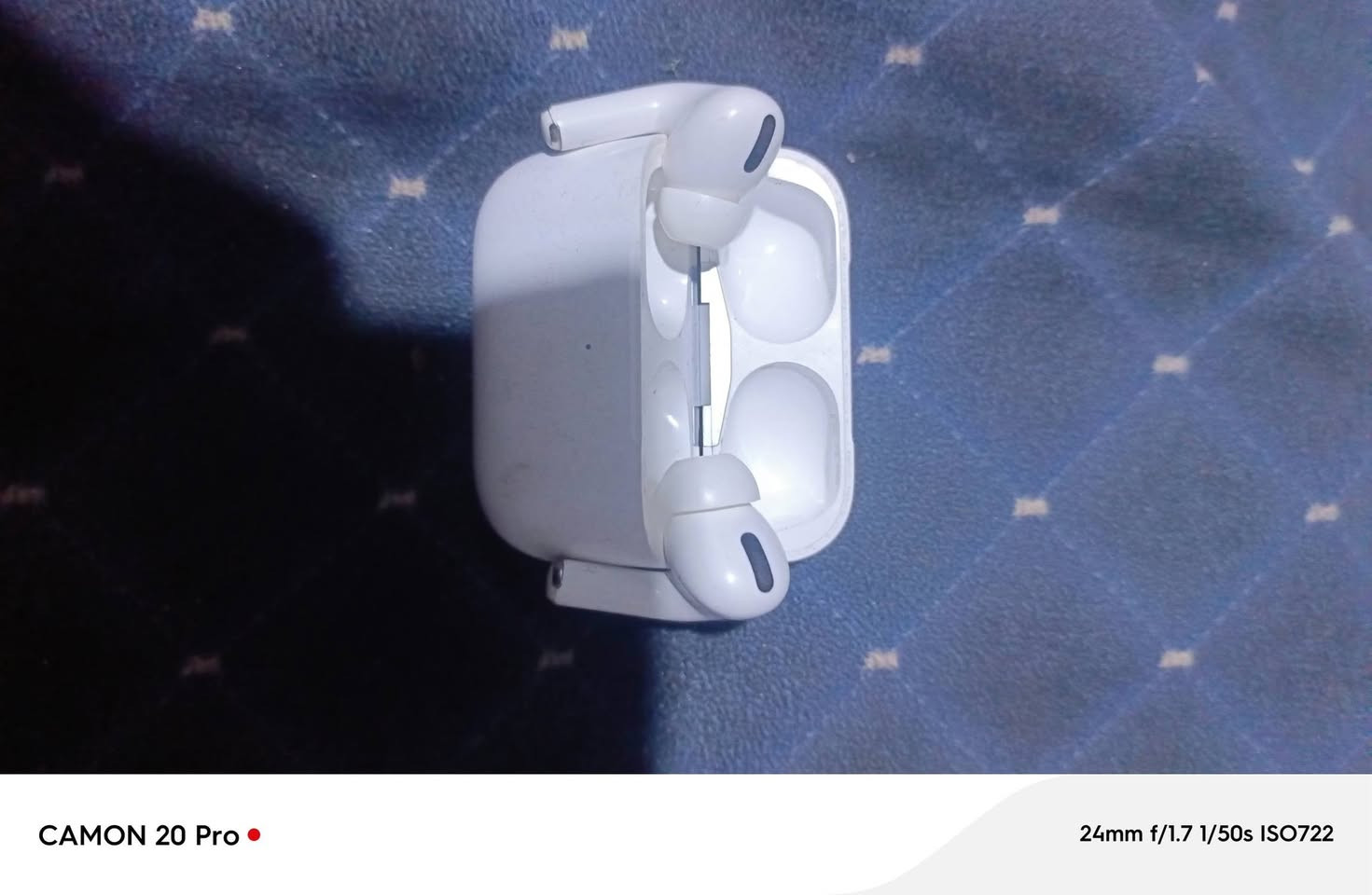 السلام عليكم AirPods نضيفات ما اعرف كوبي لو اصلي  ابيع فحمم ما اعرف يشتغل او لا السعر 6الاف اثنينهن ويوجد. توصيل جميع المحافظات


**إذا كنت صاحب هذا الإعلان وتريد حذفه لأي سبب، رجاءا أرسل رسالة إلى الدعم الفني**