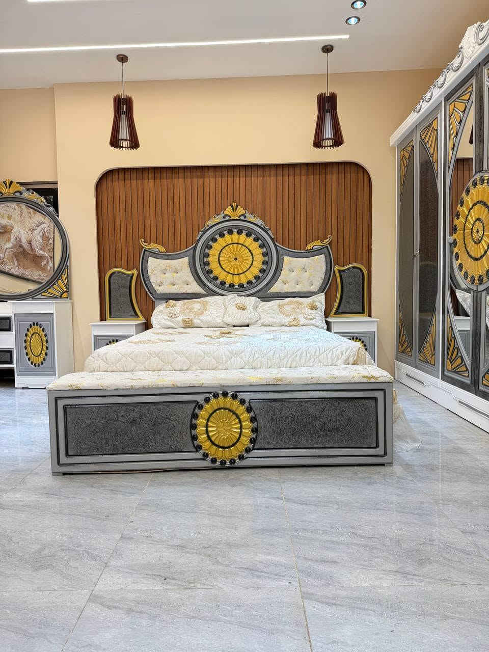 السعر // مليون فقط 😍
🔅تفاصيل الغرفة المرمري  ....

 خارج ٤ملم ام دي اف 🔺
وداخل معاكس ٣ملم 
صبغ حراري  درجة اولى 

عدد القطع  ٧ قطع 😍
🔺1 //جرباية  قياس  ١٦٠ × ٢٠٠ 
🔺//ميز جانبي ايسر قياس ٥٠
🔺2// وميز  جانبي  قياس ٥٠
🔺3// زاوية ارتفاع مترين عرض ٨٠
🔺4// وميز بلازمه  
🔺5//وميز مراية ارتفاع مترين عرض ١٢٠
🔺6// وكنتور ٦ باب  ارتفاع مترين و١٥ طول ٣ متر و١٥

القطعه الثامنة حسب الطلب شازلون
سعرها ٥٠ الف ❤️

(توصيل مجاني مركز بغداد )
التوصيل يشمل الشد مجاني 🔥
(اطراف ٥٠)
باقي المحافضات حسب البعد
شازلون سعرها ٥٠ الف
شازلون مخزن ٧٥ الف


**إذا كنت صاحب هذا الإعلان وتريد حذفه لأي سبب، رجاءا أرسل رسالة إلى الدعم الفني**