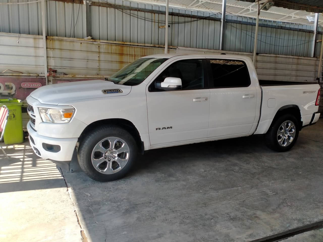 دوج رام اتيورك موديل 2023 وراد امريكي
سيارة جديدة حادثهة موضح بالصور السعر 235موبايل ***********
