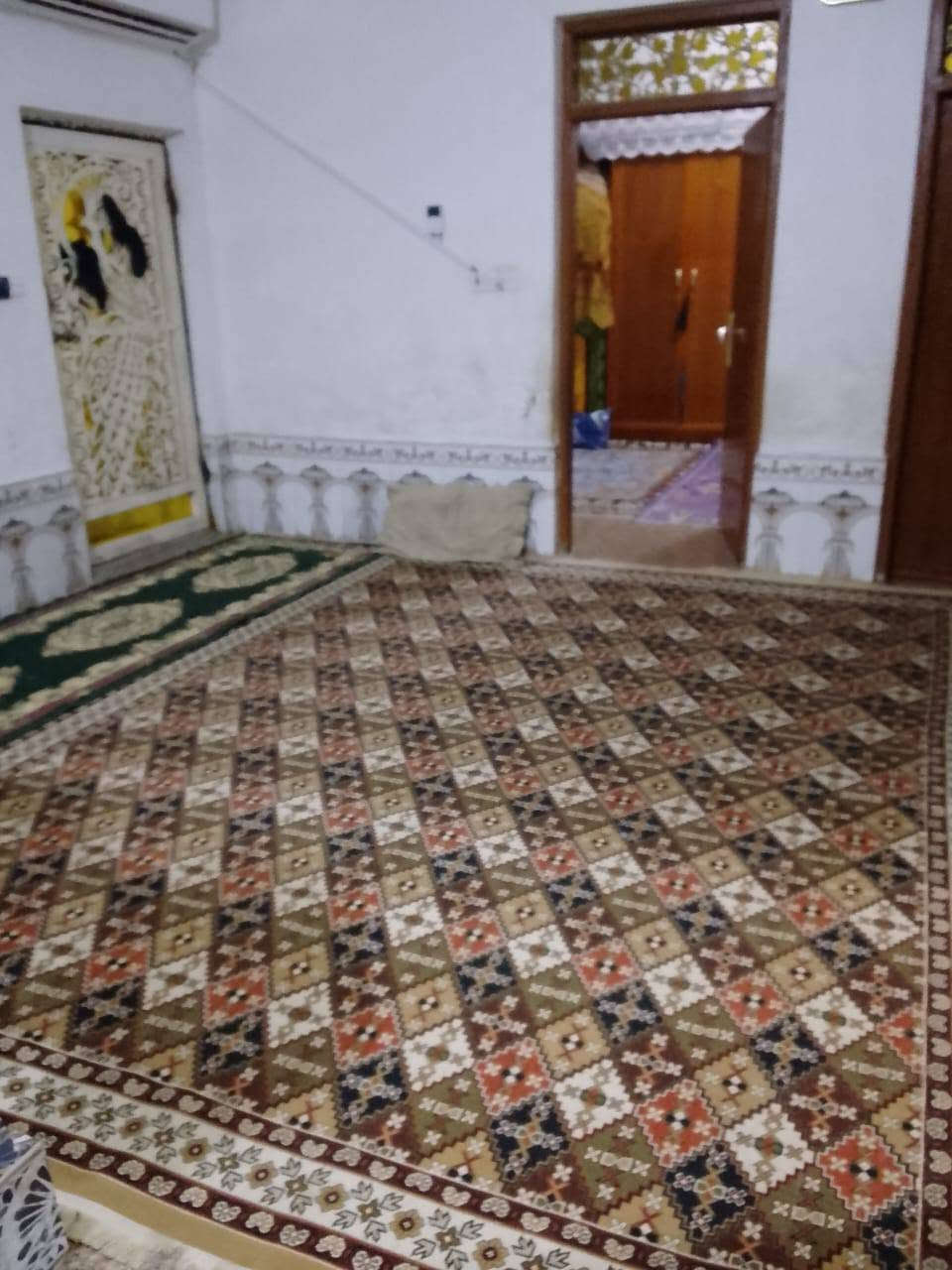 ‏:بيت للبيع بالناصريه نهاية شارع المعدان قرب قطع الكناهرا مساحته 310 مبني 200 والكدام 120 مامبنيه. بيه خمس غرف 3جوه وثنين فوك. صحيات ثنين وصاله واستقبال. بناء حديث كونكريت يبعد عن الولايه. 10دقائق


**إذا كنت صاحب هذا الإعلان وتريد حذفه لأي سبب، رجاءا أرسل رسالة إلى الدعم الفني**