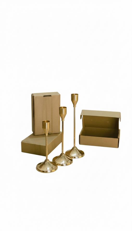 ⭕️خلفيات كوشة جديد مامستعمل 3 سعر الوحدة 450 
⭕️تجي وي كل وحدة غراض طاولة كاملة +ستاند ستائر تفاصيل 
⭕️1- ستاند ستاىر  3*3 تتحكم بالطول والعرض  عدد واحد 
⭕️2- ملكانة لعرض الذهب وحدة
⭕️3-  قواعد شموع عدد 3 
⭕️4- قند واحد وي كل كوشة 
⭕️5- مقدمة كيك مزخرف وياها ٢ كلاصات مزخرفة وسكين وجطل وملعقة مزخرفات 
⭕️ يعني تحتاج فقط شازلون(قنفة) وطاولة وتبدي تشتغل 
التواصل واتس اب *********** مكان بغداد حي النصر
