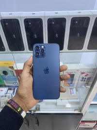 آيفون 12 برو ماكس • ما مفتوح • تواصل ظهر