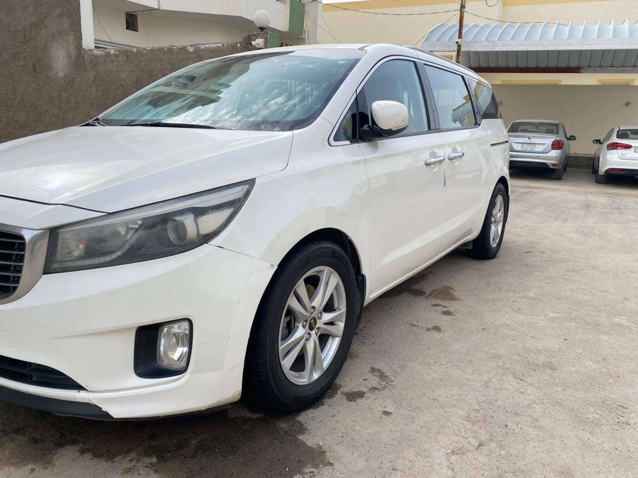 سلام عليكم كيا كرنفال ٢٠١٦خليجي موشيه ١٣٥لبيع جاملغ صبع وبارد باب السلايت السياره مكينه V6 3500السياره جاهزه من مكينه وكير وحداديه السعر 185$ترهم مراوس معه كامري  ***********
