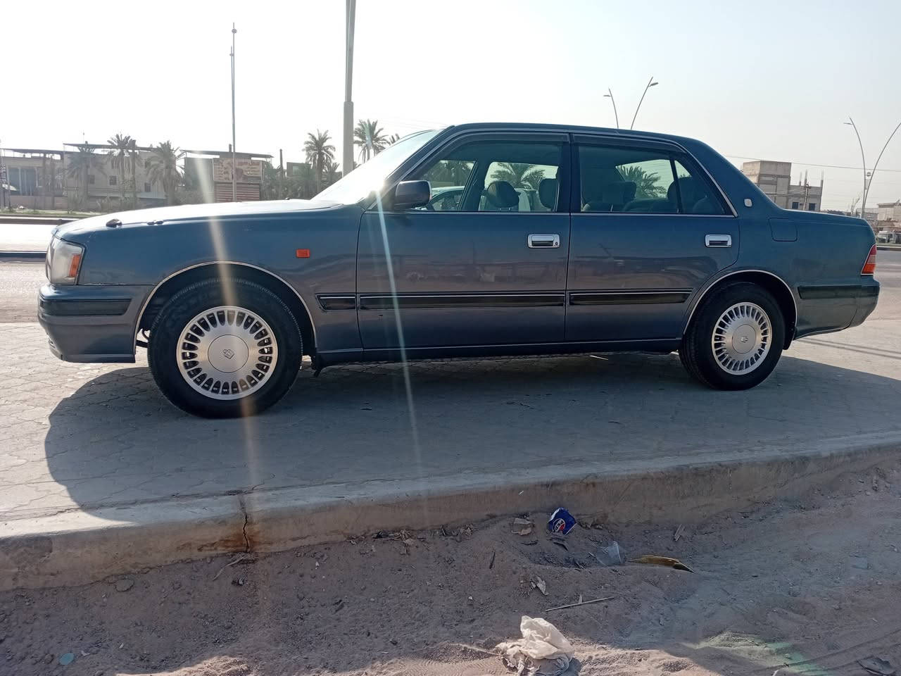 سياره راس ثور تكم ابتر  موديل 2000مكفوله من ضربه بيه صبغ(***********)
