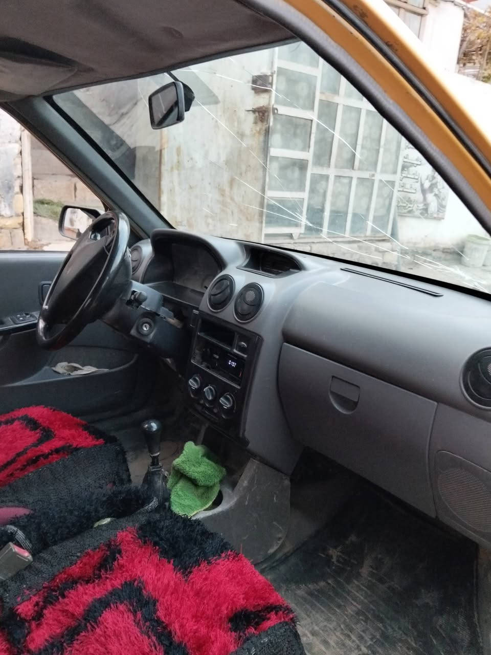 سلام عليكم سياره سايبه موديل 2013 سياره حلوه كشره حلوة دواخل حلوه رقم قادسيه راعيه بالي بدير  ماوااصل ***********راعيه مكان دوانيه حي عسكري 3
