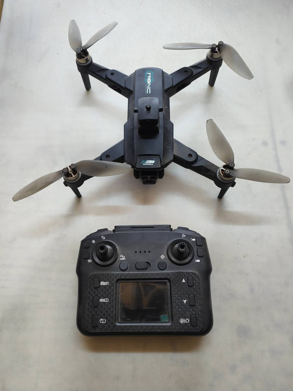 السلام عليكم
اخوان شلعه درونات بسعر مناسب جدا
كلهن شغالات
ملاحضه : 
الراح يشتريهن و بالعافيه عليه راح انطي وياهن هواي اغراض درونات مثل بطاريات و درونات قسم نقص محرك و قسم مابيها ثبات و بلاش هاي الغراض 
السعر 250 الف 
استفسار ( *********** ) اتصال او واتس
مكاني بغداد ماعندي توصيل
