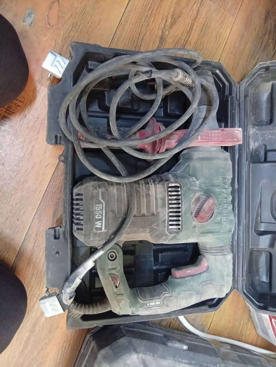 3دريل تفليش و2كوسره كبيره 9انج للبيع


**إذا كنت صاحب هذا الإعلان وتريد حذفه لأي سبب، رجاءا أرسل رسالة إلى الدعم الفني**