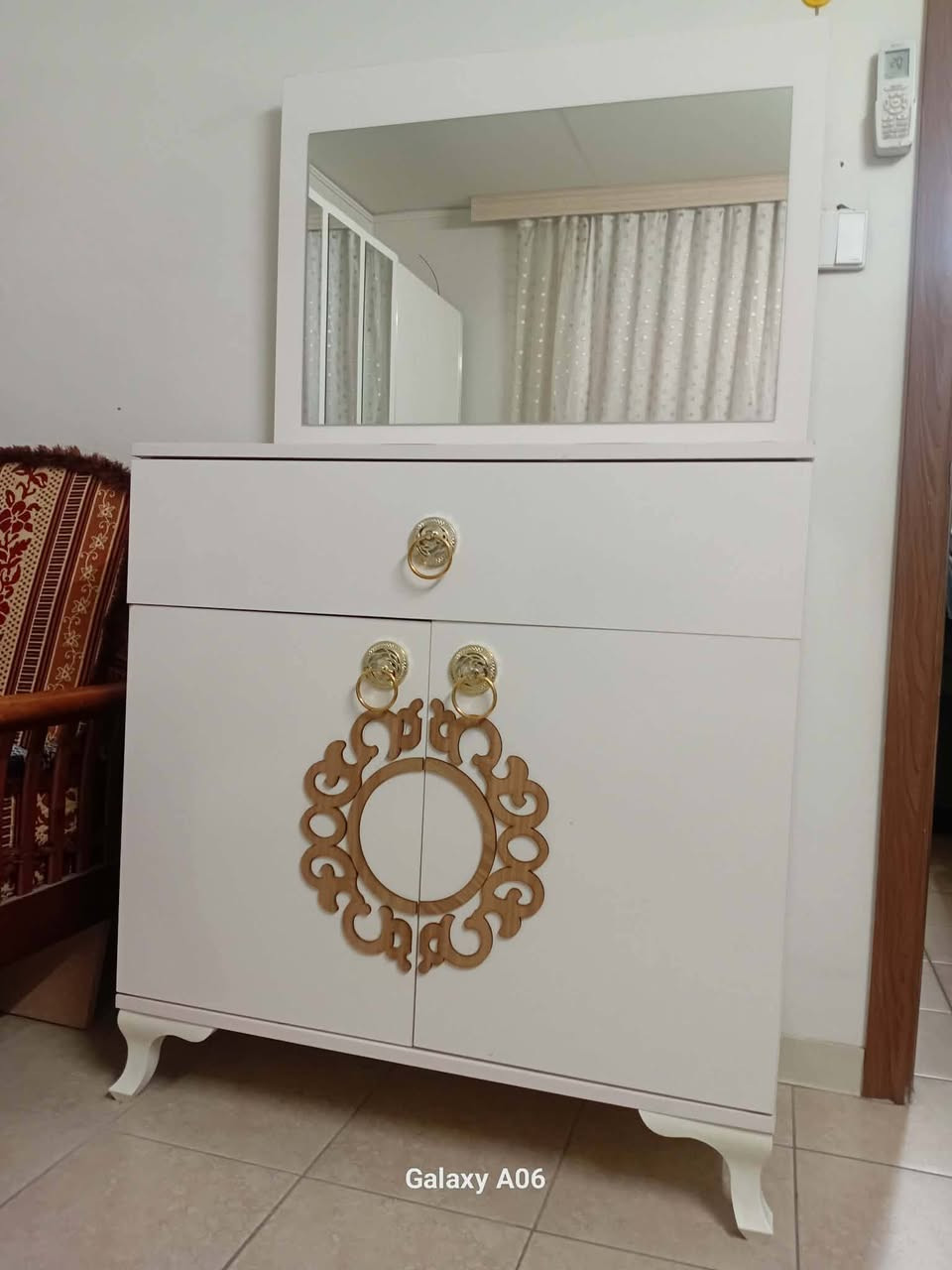 غرفه تركيه 5 قطع  سعرها350وبيه مجال بيه ضرر سلايد الكنتور وسلايد ميز المرايه هم 
العنوان بغداد بسمايه 
شراي ياخذ سكرين يدزه خاص للمنشور


**إذا كنت صاحب هذا الإعلان وتريد حذفه لأي سبب، رجاءا أرسل رسالة إلى الدعم الفني**