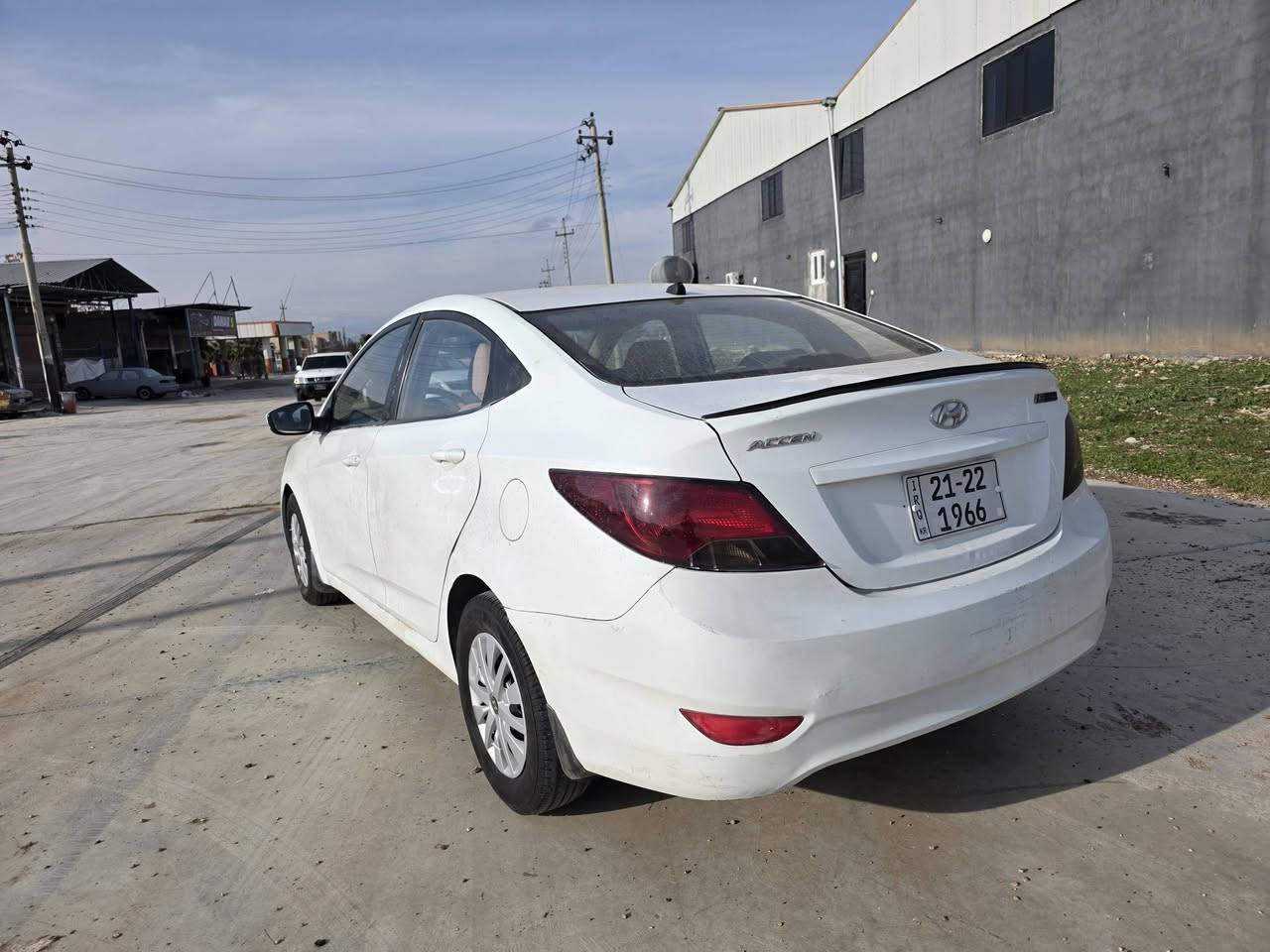 هۆندا ئەکسێنت 2014
ئۆتۆماتیک ناو زەرد خلیجی
لێزەری دوبەی
سەقفی بەشەرت
کامل مەسروف
دووبارە دوراوەتەوە شوێن بڕاوەکەی
تەبرید ساردو گەرم بەشەرت
بێ تەقەو ڕەقە
شاشە ئایپاد
ڤۆلیۆم
چوار جام کارەبا

سیعر// 44 گەڵا کۆتای

شوێن//هەڵەبجەی شەهید

***********

***********
