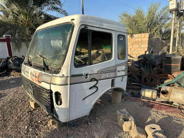 محركات البي حجم 133 سايس 10 
السعر 29 ورقه
تك قمارة البي 
شبابيك افيكو 
بوب افيكو
تانكي هودرليك اقجم ألماني 
قمارة وربع البي 
براميغ 90 امامي 
كردنات البي اقجم مان افيكو 
چحش البي قمارة وربع 
كيرات 130+110 
كير مان 150
العنوان الفلوجة البعلوان قرب مطعم كرم زرزور 
‏***********‏
‏***********‏
الجميع@إشارة#
