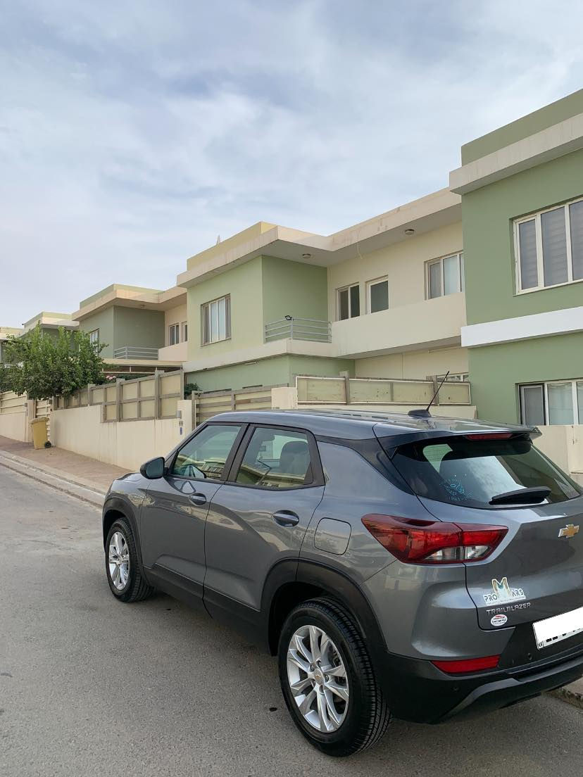 سلام عليكم 
تريل بلايزر٢٠٢١
مواصفات Ls
كامرة حساس
شاشة كبير
تحديد سرعة
خط شارع
اوتو ستوب
رادار

بدون صبغ فقط مكانين تعديل بارد
بدون دواخل
ارباك سيستم
رقم اربيل
مكان السيارة اربيل
سنوية هزة فحص جديد
سيارة باسمي شرط تحويل

 
للاتصال ***********
سعر مناسب بيع سريع
