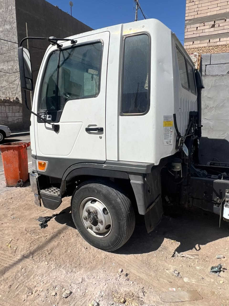 السلام عليكم هينو انكر سترالي دخول جديد زيرو سياره مرقمه بصره باسمي تحويل ثاني يوم عنوانه البصره سياره ***********
