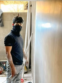 سلام وعليكم اصطه بياض متفرغ 07705468869