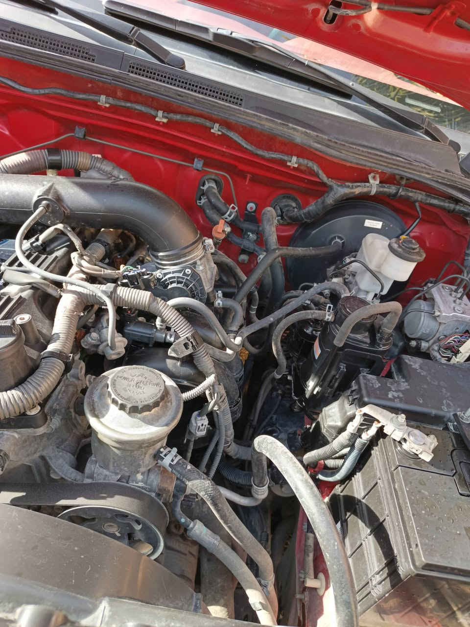 سياره هايلوكس فور ويل موديل٢٠١٢اوتماتيك بليته و سنويه رقم سليمانيه مميز لل٢٠٢٨ماشيه ١٩٨الف محرك شرط ما مفتوح السياره مكفوله عدا الموضح بالسونار  السعر٢٢٣بيها مجال 
عنوان السليمانية دربندخان 
رقمي ***********/***********
