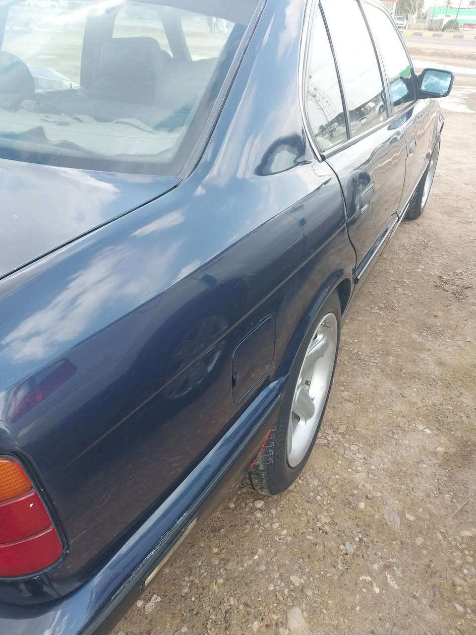 السلام عليكم بيئم دبليو رقم كروك مشروع وطني سياره كير محرك مقفول دغم تاير جديد ويل كب كير او دمتيك رقم الهاتف ***********
