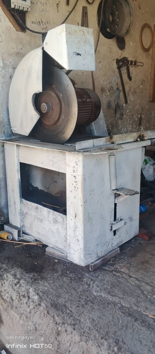 السلام عليكم ورحمه الله وبركاته اخواني الاعزاء كتر ثري فيز كامل مكمل تجي تفحص وتاخذ المكان كربلاء حي الغدير السعر450وبي مجال للطيبين ***********
