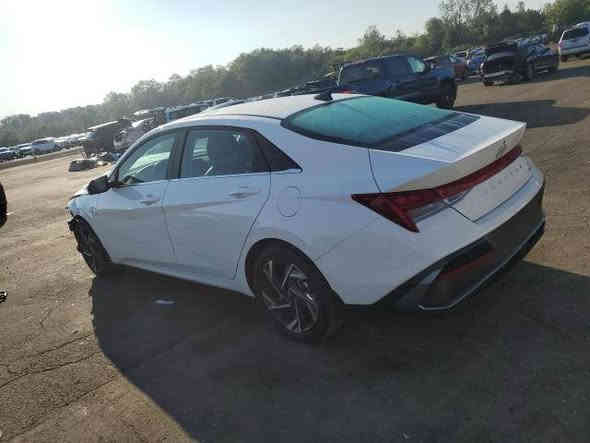 (اعـــــــــــــلان مــــــــــــــــزاد 📢 ) 

2024 HYUNDAI ELANTRA LIMITED 

هيونداي النترا لمتد : ٢٠٢٤

حالة السيارة : تعمل وتسير 

ضرر السياره : كما موضح بالصوره

تاريخ الــــــمزاد الجمعه : 2025/12/5

وقت المزاد الساعه : السادسه مساءا 

اللـــــــــــــــــــــــــــون : ابيض 

عداد المسافه : 7.591

حجم المحـــــــــرك : 4 سلندر 2,0

مدة الوصول : 60 الى 75 يوم

للإشتراك في المزايدة يرجى الحضور الى  مكتبنا للـتأكيد على تثبيت السياره المزاده.

العنوان : النجف الاشرف قضاء المناذره( ابوصخير) شارع حيره ابو صخير مكتب عمار لمزاد السيارات الامريكيه 

               تلفون 
              *********** واتساب
              *********** للاتصال
               عمار ابو عباس
