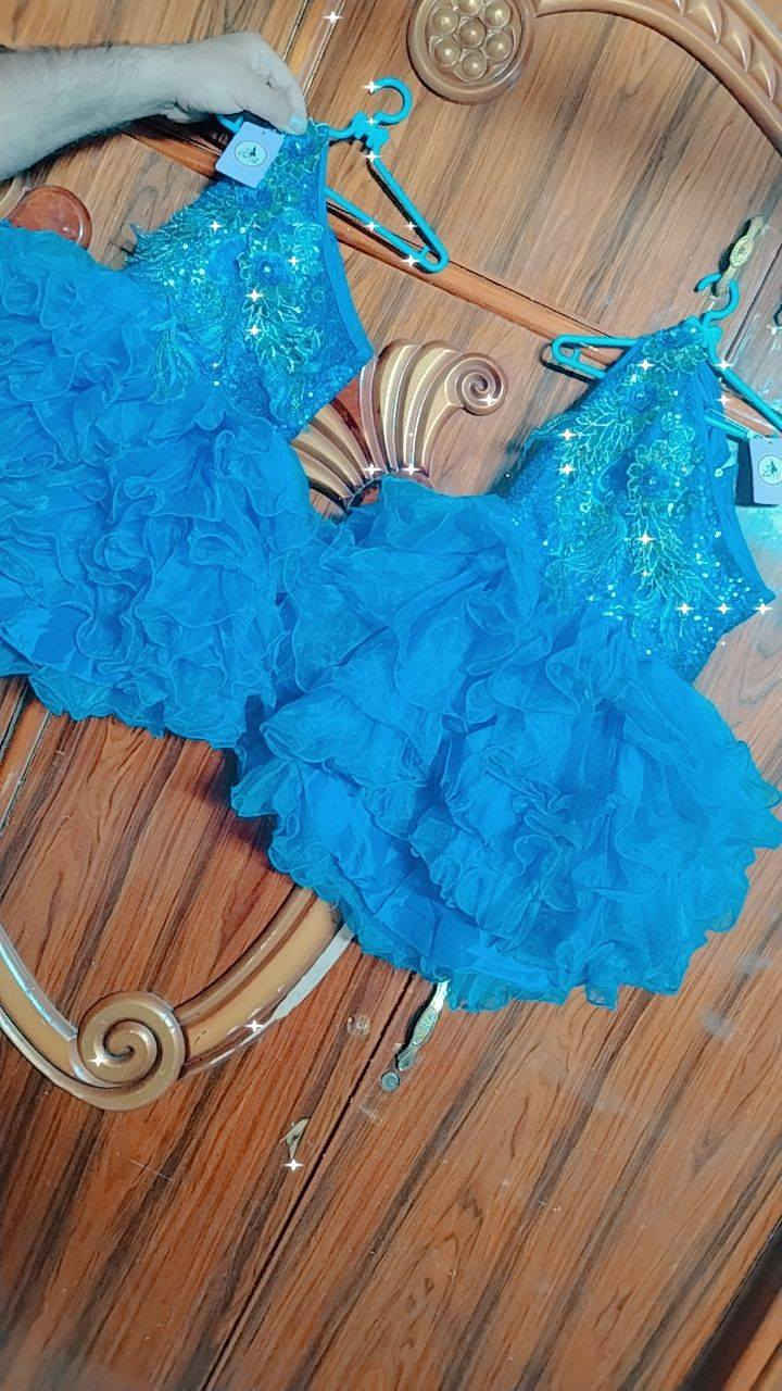 فساتين عمر 7 و6 سنوات


**إذا كنت صاحب هذا الإعلان وتريد حذفه لأي سبب، رجاءا أرسل رسالة إلى الدعم الفني**