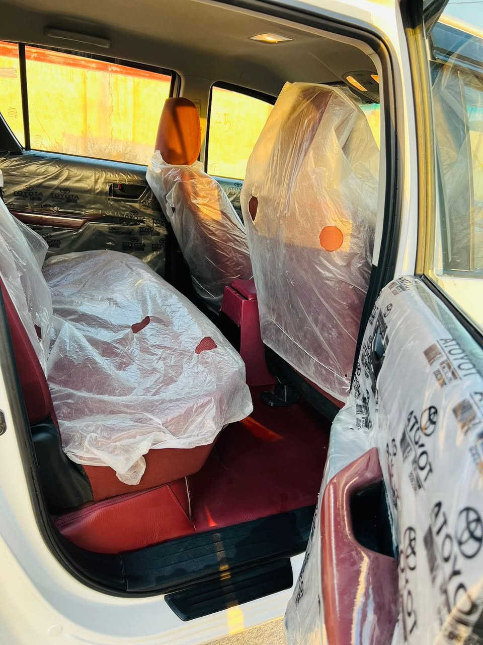 فلاونزه 24 كير عادي مكفوله كفالة عامه ماشيه 15 السياره بحالة الزيرو مفروشه جلد شادلهه سبايدر ودرع رقم اربيل  السعر 250 بيهه مجال بسيط مكان السياره ناصرية
***********
‭0778 051 2555
