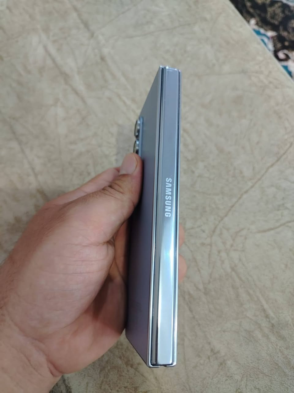 Z Fold 5 
512G
نظيف ، 
بطاريه سليمه 
بدون خدوش
سعر 700 الف


**إذا كنت صاحب هذا الإعلان وتريد حذفه لأي سبب، رجاءا أرسل رسالة إلى الدعم الفني**