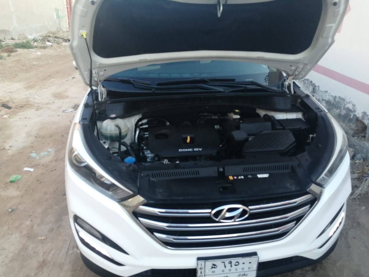 توكسان ١٨ للبيع رقم بغداد مكفوله ماشية ١٥٣ السعر١٨٠ بيها مجال للاتصال ***********
