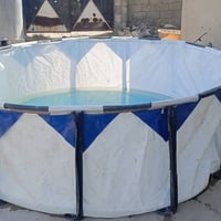 مسبح • مسبح منزلي • مسبح عائلي • مسبح كبير • حوض سباحة