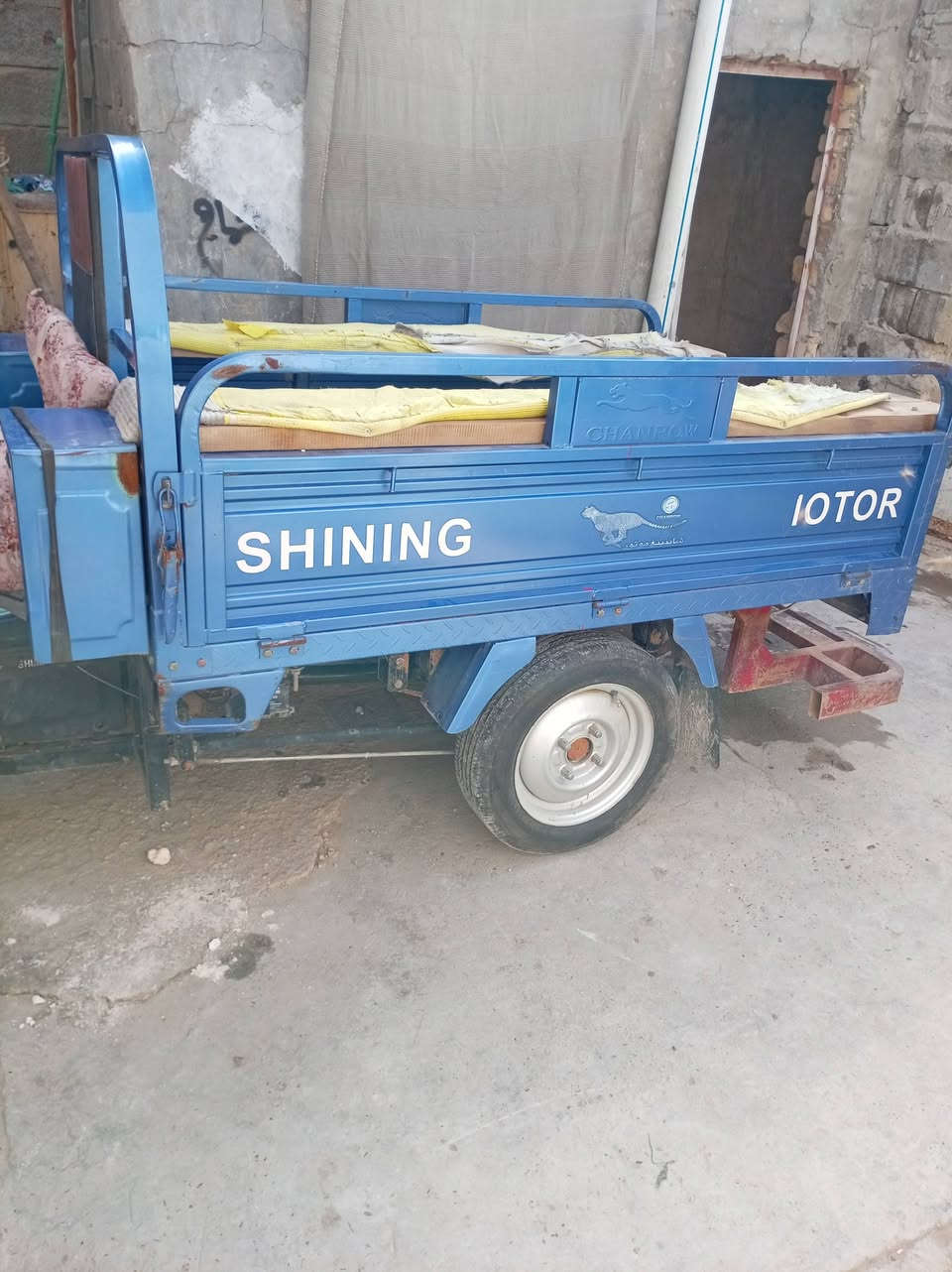 السلام عليكم ستوته للبيع موديل 2022 رقم نكليزي السعر 2600.وبيه مجال مكاني نجف  تصل خاص مامتواجد ***********
