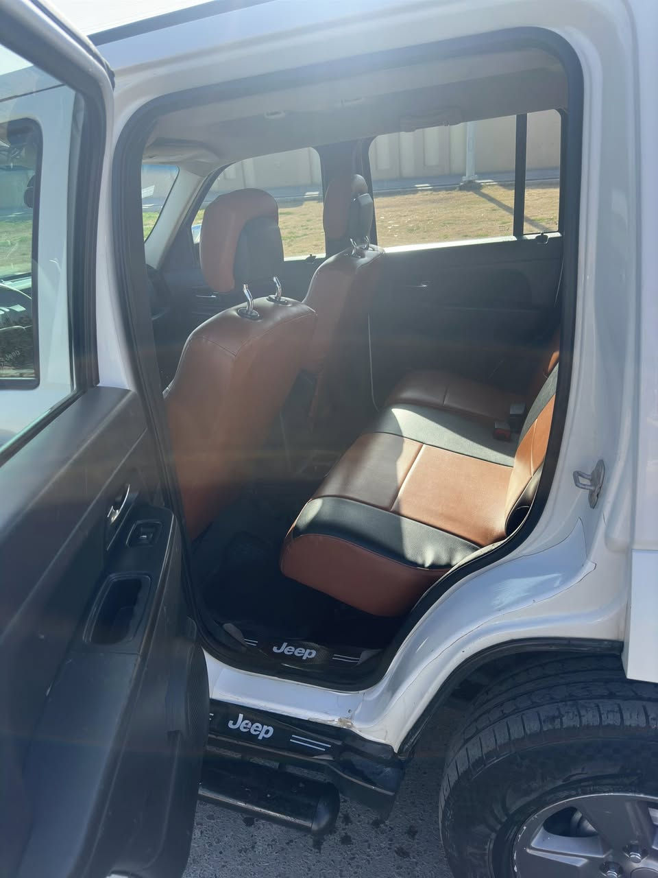 السلام عليكم جيب لبرتي موديل 2010
بيع او مرواس السعر 105$ وبي مجال للشراي 

دخول كلين بيها قطعة صبغ بدون حادث البنيد 

السيارة مبيها نقص بكد الشعره 

باتري جديد 
تخم تاير كوري 
تبريد ثلج 
فور ويل 
محرك وكير كفاله 
صدر جديد 
كهربائيات كاملة 
السياره احلى من الصور 

الصور قديمة

مكان السيارة الانبار الفلوجة 
سنوية لل٢٧ بأسمي 
هزة منتهية 
التواصل ***********
