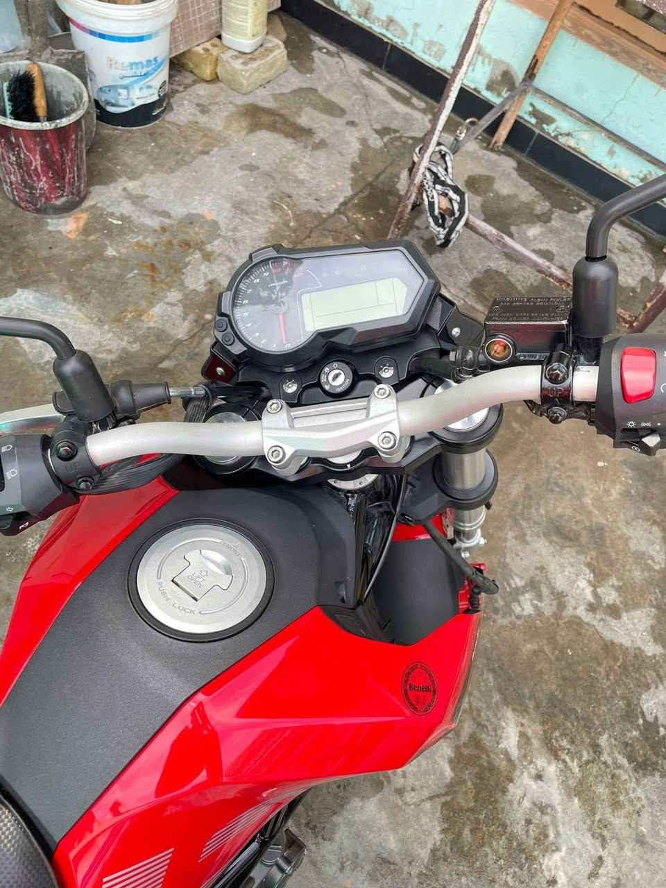 السلام عليكم دراجة بنلي ايطالي ماشية 10.000
الدراجة رقم بغداد  انكليزي بسمي 

السعر 2.400 وبيها مجال 

***********
