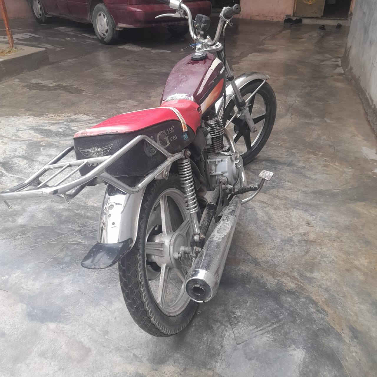 دراجة إيراني موديل 2019 نضافة مثل ما مبين بل صور سعر 300 وبي  مكان ديالى جلولاء شلعة ومعدل فول
مجال الاتصال ***********
