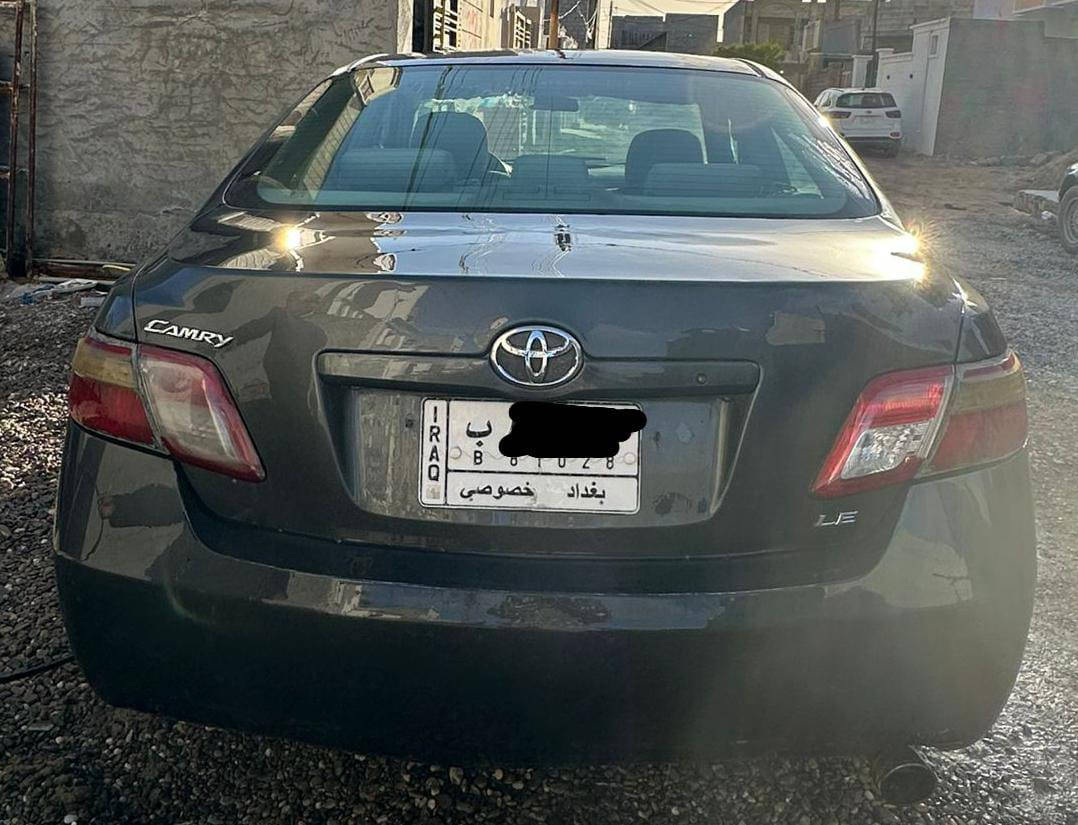 سيارة كامري وارد امريكي موديل ٢٠٠٨ رقم بغداد الماني تحويل  مشروع وطني الجاملغ والباب جهة الصدر مصلح ومصبوغ فتحه سلايد كامرة شاشة وسط بيها صبغ اربع قطع اني اكول احزام محرك جديد وكير وصدر جيدات التبريد شغال فتحه كروس سرعه مكان السيارة  صلاح الدين تكريت سعر 87 وبيها مجال 
للاستفسار ***********
