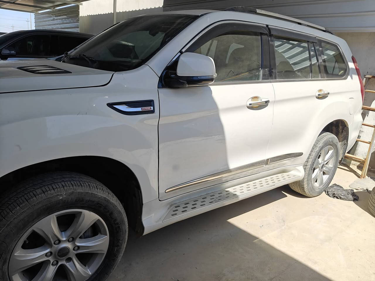 أعرض لكم هافال H9 موديل 2018، كاملة المواصفات 🤩. أبواب بصمة، تشغيل بصمة، رادارات، وتحديد مسار 🛣️. فورويل، كشنات كهرباء وجلد بلون مشمشي 🧡. رقم بغداد، تحويل مباشر، وسعر 140 وبمجال. للمزيد اتصلوا: *********** أو ***********.
