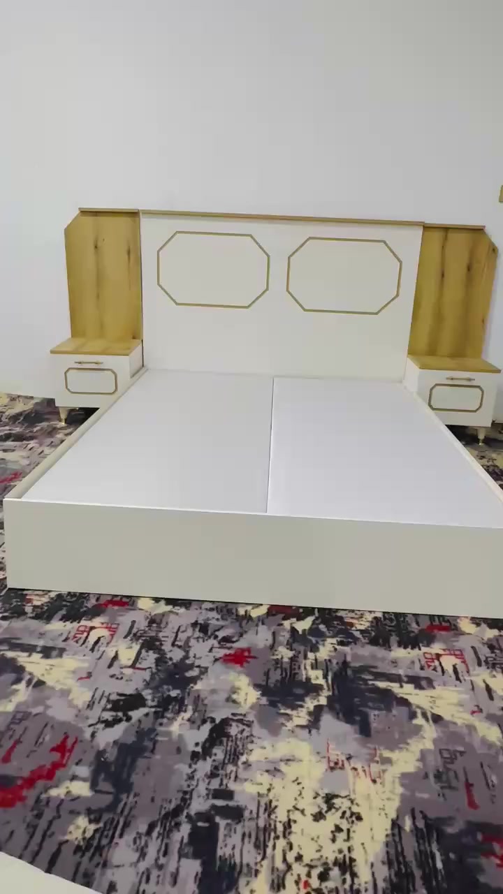 غرفه للبيع تصميم تركي شغل عراقي  
للاستفسار الاتصال على الرقم ***********
غرفه غير مستعمله 
سعر 800 وبيه مجال
