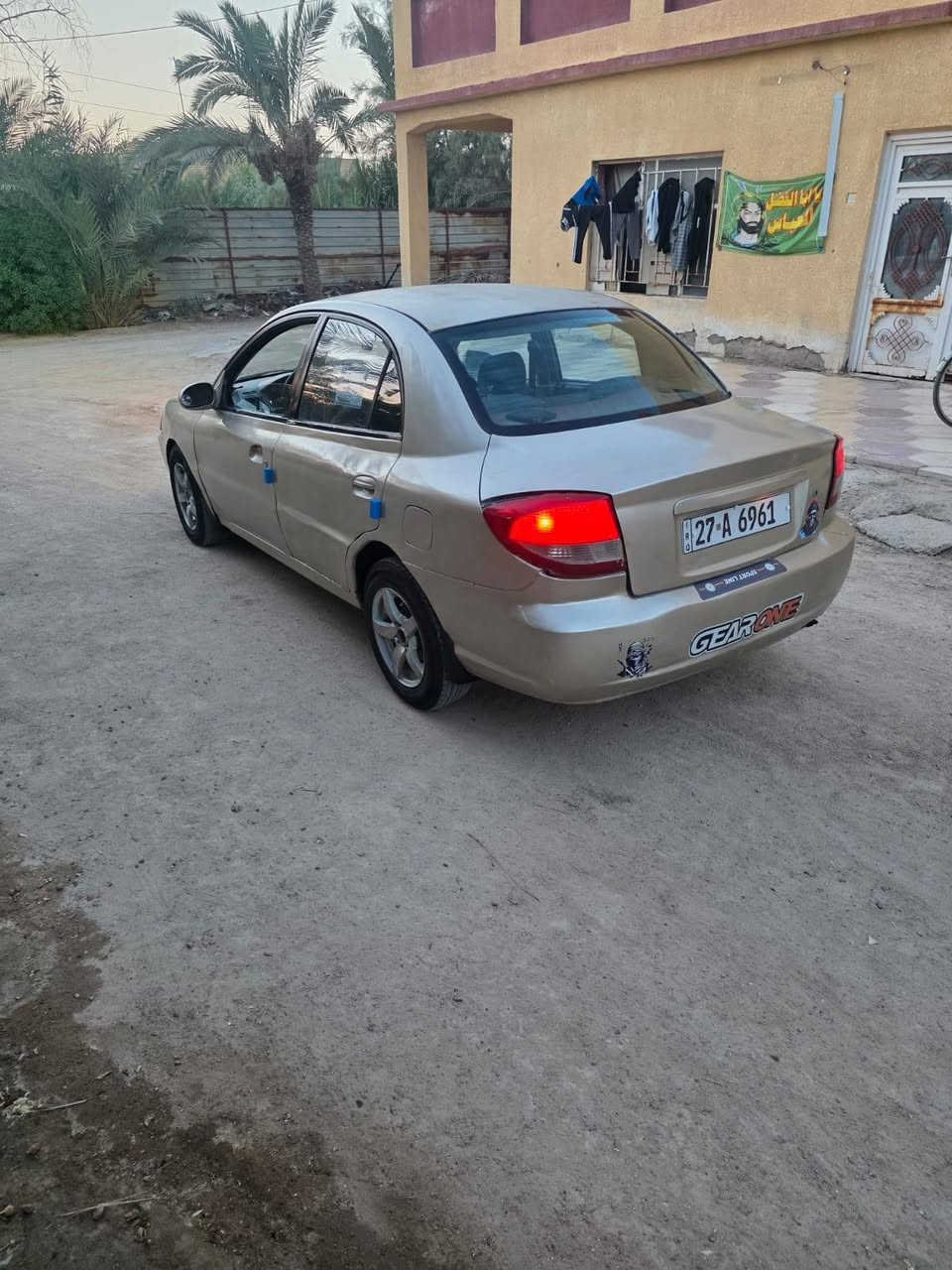 سلام عليكم كيه ريو مديل 2004 سياره جاهزه رقم دولي سنويه جديده هزه جديده تحويل مشروع وطني  مكينه وكير  كورله وتماتيك تخم تاير جديد حداديه جديده كهربايات كلهه شغاله *********** السعر 25  ورقه المكان نا صريه سوق الشيوخ
