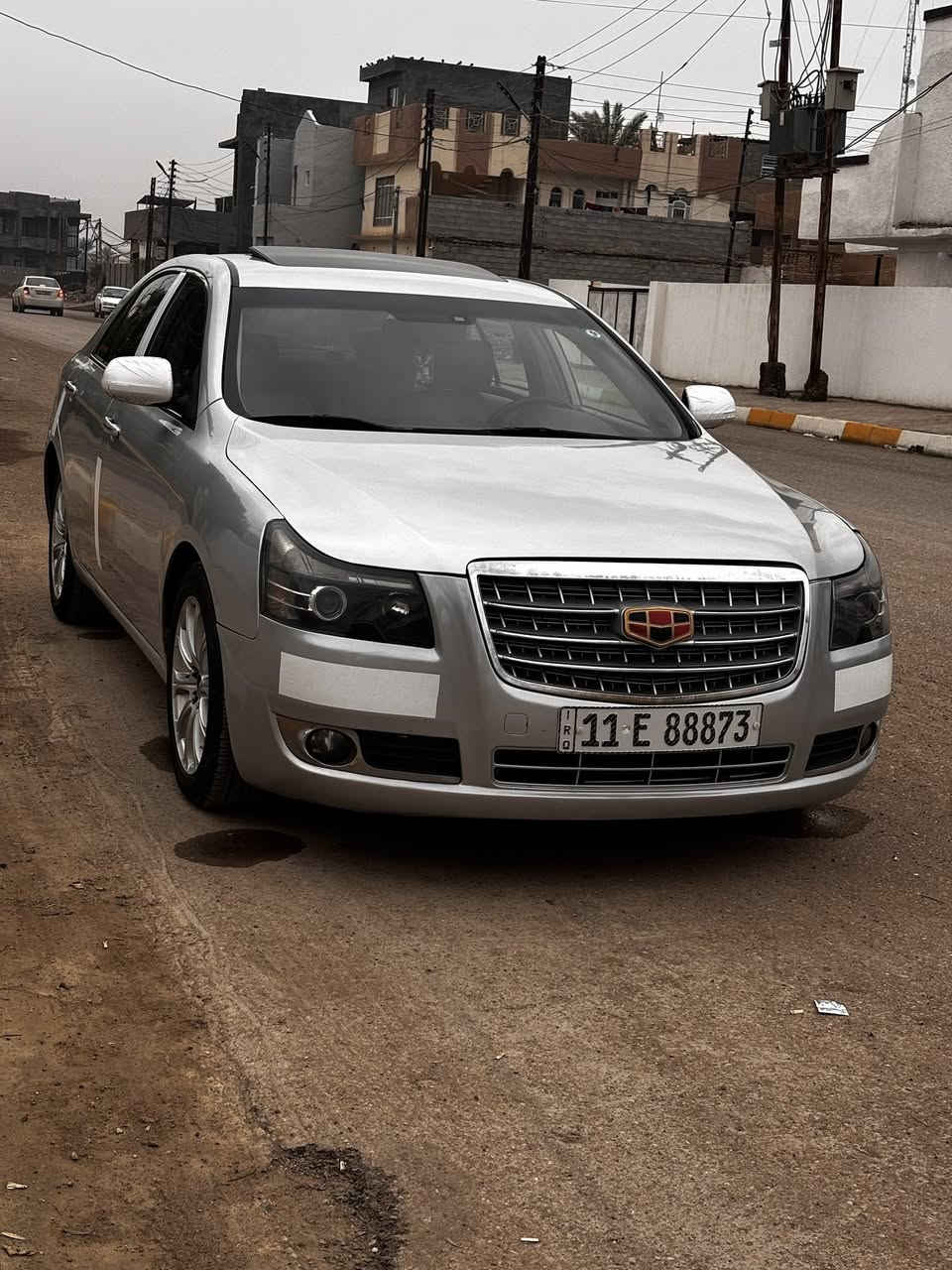 السلام عليكم
جيلي ام گراند موديل 2013 محرك 2400 ميسبوشي المرغوب فتحه سقف 

  رقم بغداد انگليزي مميز بأسمي تحويل ثاني يوم

 گير ومكينه مكفولات خير من الله شغل وطلع وين يعجبك بدون تنقيص بدون نهائياً 

سياره بدون ضربه ونضيفه جداً مثل ماواضح امامك  

حداديه بحاله ممتازه وجديده تبريد تدفئه شغالات ضايفلها شاشه اصليه 

تخم تاير جديد لك  بطاريه جديده

راديتر ومنظومة التبريد كامله مبدله قبل اسبوع تحسباً للصيف

مكان السياره ديالى / المقداديه ***********
