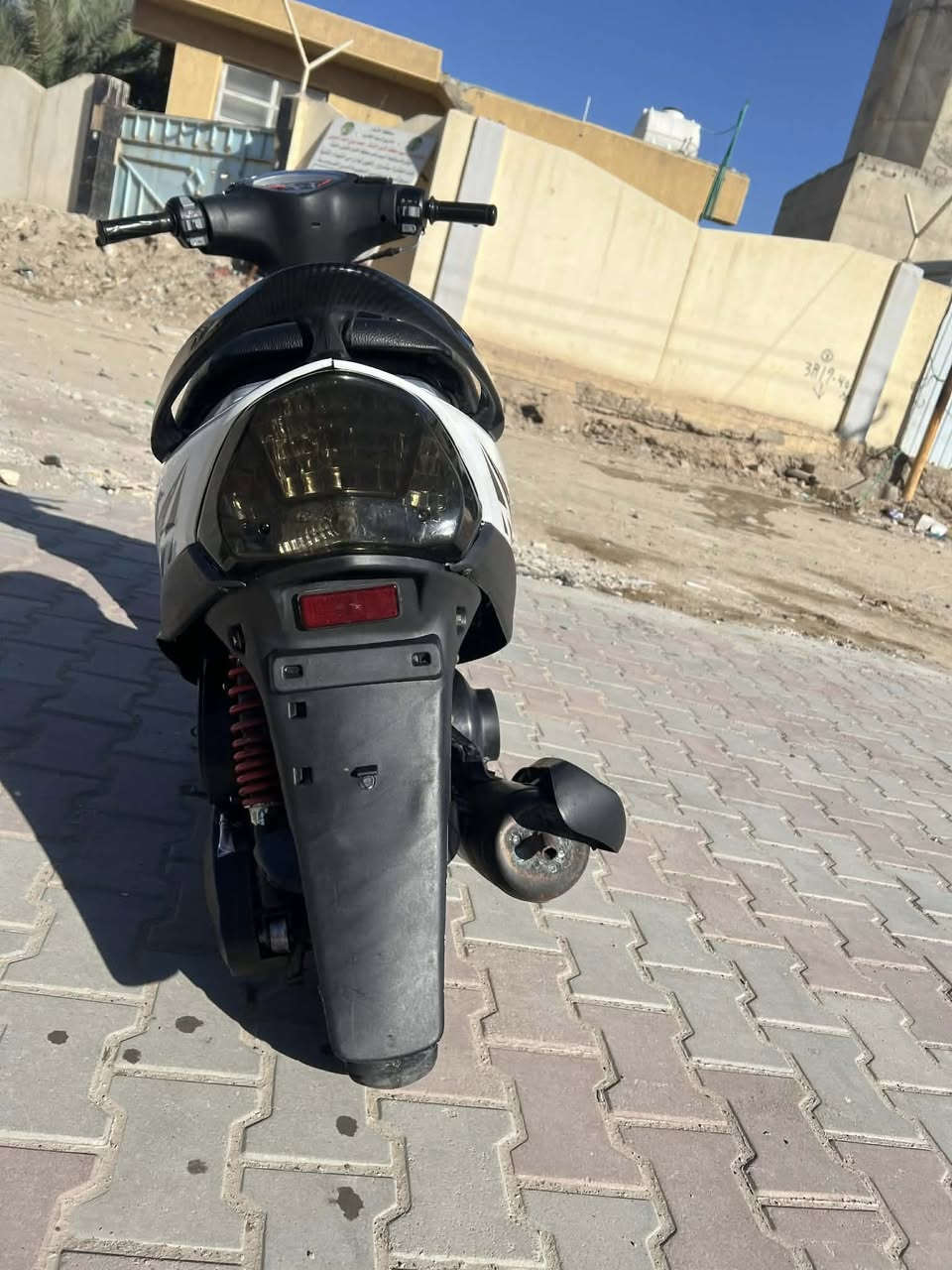 السلام عليكم شباب دراجه ماكس عدله نقص برغي مابيهه مكفوله من طول لطول تعمير جديد مكينه ٤٩ بلاديه كهربائيات كلهه شغاله سعر ٦٠٠ وبيه مجال الاتصال ***********
