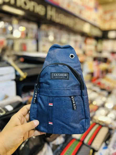 #توفر_حقائب_كتف🔥
#بموديلات_مختلفه
 #بــانـــسـب_الاســـعار👌🏾
#يتوفر_لدينا_خدمه_توصيل🚗
                 
العنوان:تكريت القادسيه قطعه 500مقابيل مدخل مجمع الطبي✅
الاستفسار***********
