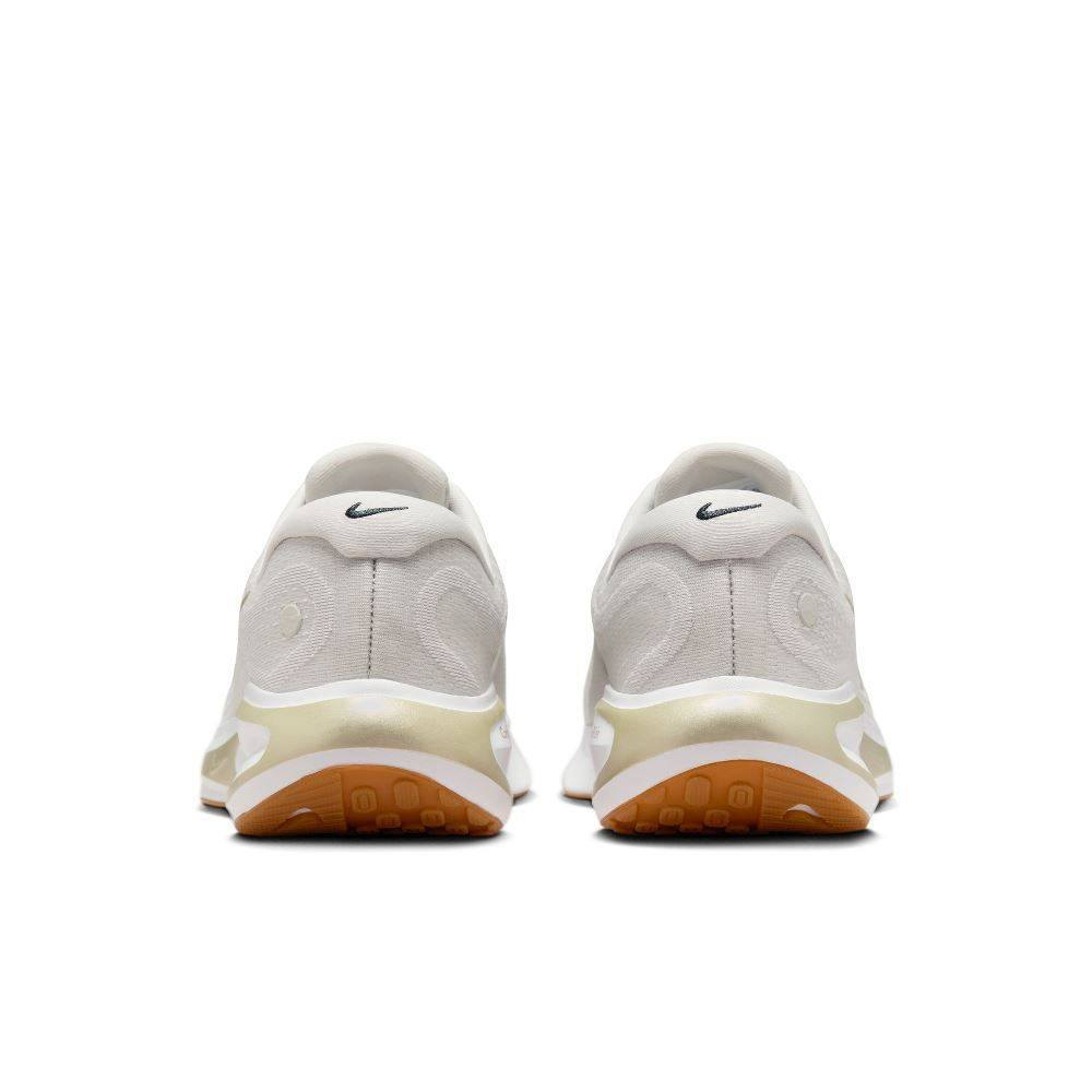 Nike Journey Run 
نايك جورني رن اورجنال الاصلي 
وكالة غير مستخدم 
لايك وتعليق عالمنشور بيصلك تفاصيل


**إذا كنت صاحب هذا الإعلان وتريد حذفه لأي سبب، رجاءا أرسل رسالة إلى الدعم الفني**