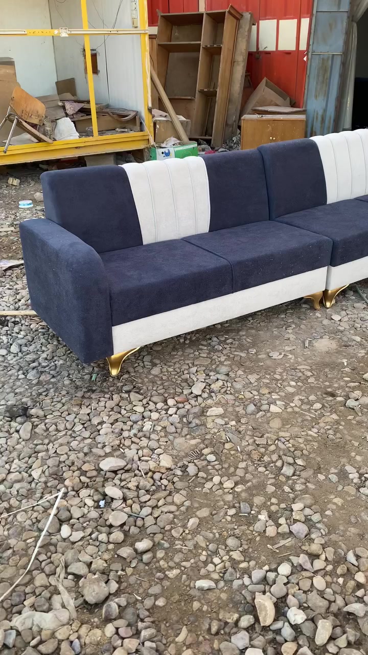 😊عروض معمل ومعرض الجنابي😊
تم تخفيض سعر التخم التزكام عشر مقاعد كان سعره السابق 750 الف  
صار سعره 650 الف لشهر رمضان المبارك
العمل تزكام درجه اولى💯 
بلوك اسود ثقيل💯
 خشم جام لوح روسي💯
 سفنج مميز اول💯
قماش خامه ثقيله تركي اتم من اختيار الزبون💯 كل العليك تجي وتشوف العمل وتقتنع وتختار الموديل والخامه واللون والباقي علينه 
العنوان واسط العزيزيه الشارع العام قرب محطة دجله مجاور مشروع عويد للاستفسار المراسله او الاتصال على الرقم ***********
