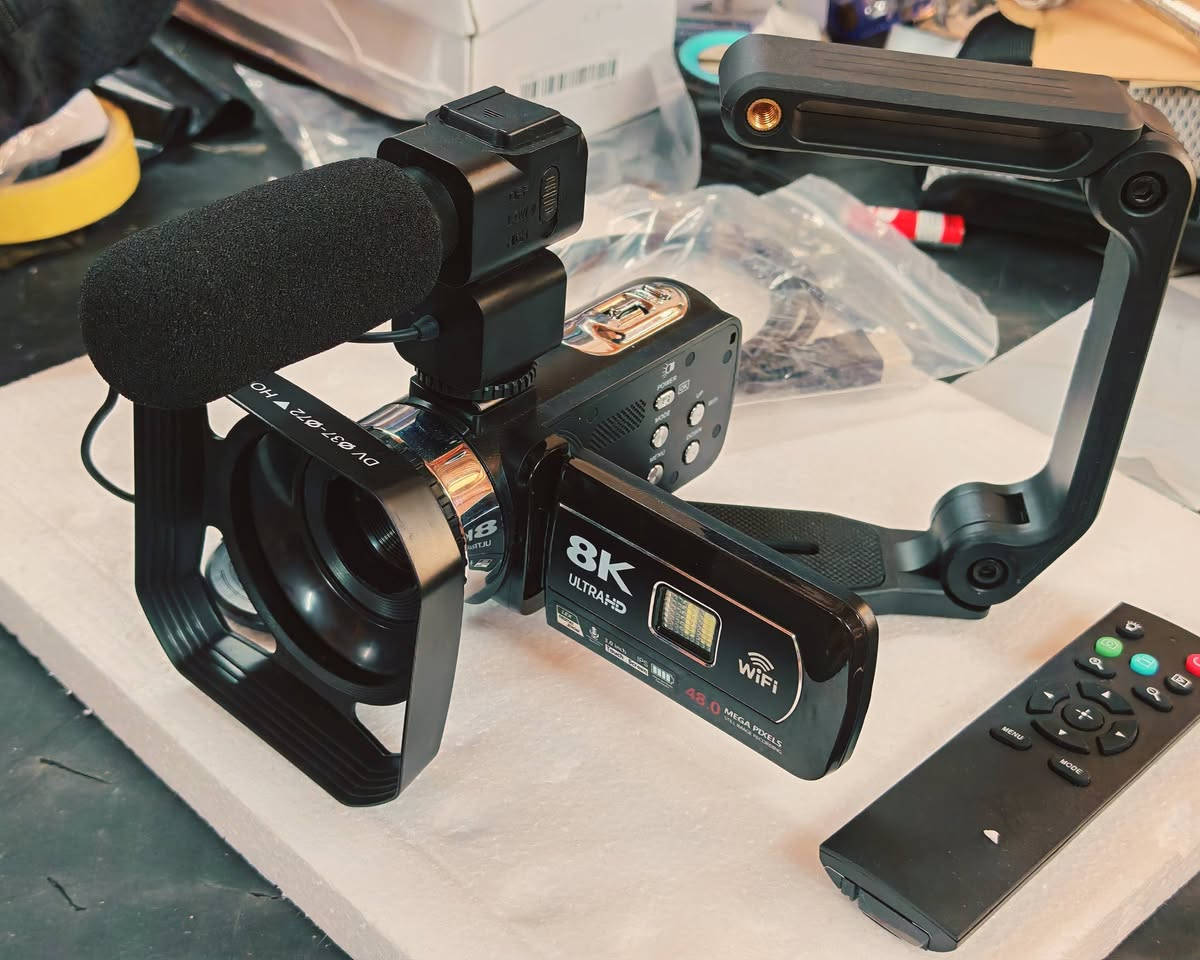 جديده بس بطاريتها متشحن ع الشحن تشتغل
25 الف


**إذا كنت صاحب هذا الإعلان وتريد حذفه لأي سبب، رجاءا أرسل رسالة إلى الدعم الفني**