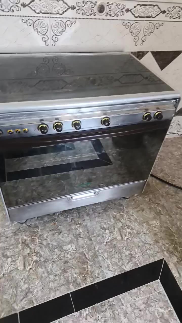 طباخ باله شرط شغل كريازي ناصريه قرب سجن الاصلاحي رقم ***********
