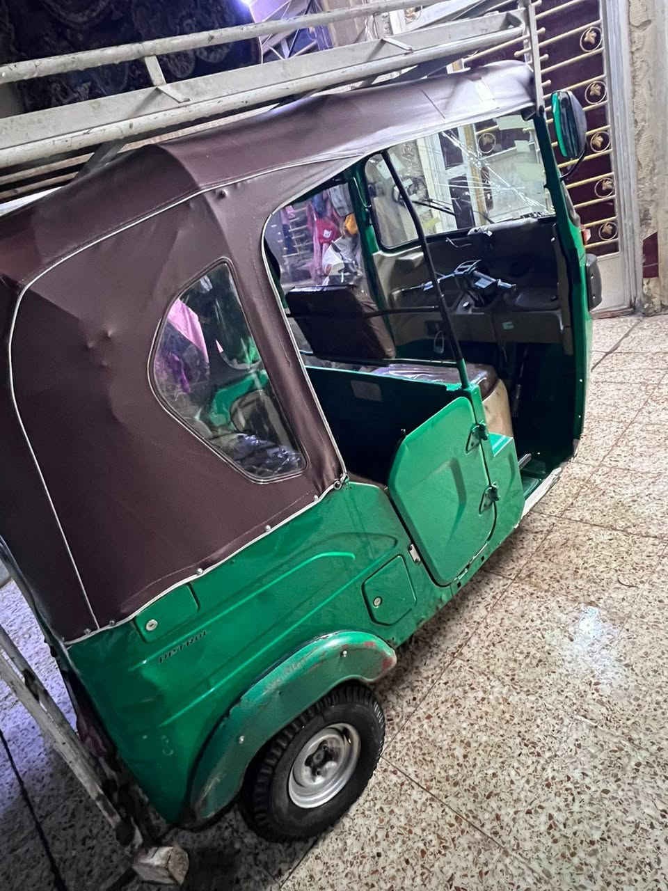 السلام عليكم
تكتك للبيع 2021 شهر 11
محرك مفتوح
رقم و سنويه بغداد
 تحويل ثاني يوم
للاستفسار اتصال ***********
ما متواجد خاص
