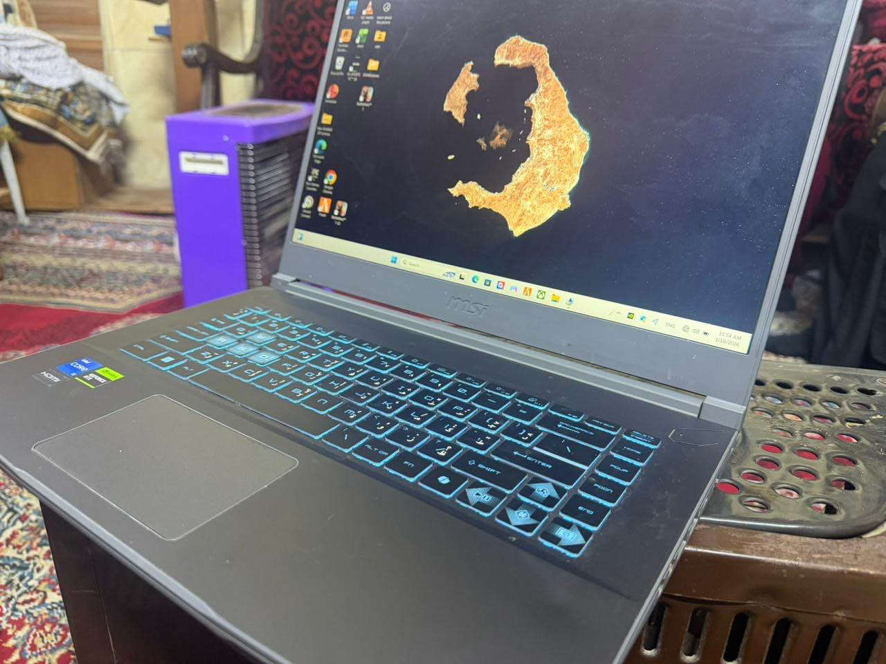 لابتوب العاب من MSI بمواصفاة قوية وممتازة لتشغيل الالعاب والمونتاج 
Cpu:i5 12450H 
Ram:8gb  قابل للتطوير 
Gpu Rtx2050 
Hard 512 ssd
يمتاز بشاشة FHD 144hz 
السعر 800 وبي مجال بسيط
مكاني بغداد بارك السعدون
لا يوجد توصيللل***
المشتري يجي يفحص وياخذ 
الجهاز شبه جديد استخدام شخصي وقليل 
رقم الهاتف 
*********** واتساب متوفر 
(رجاءً لحد يكسر بالسعر مشترينه ب950 ومصار فترة بسيطة ) بغداد, العراق
