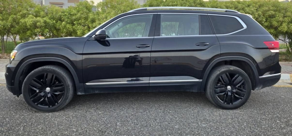 فولكس واكن اطلس موديل ٢٠١٩
اعلى فئة ماكو فوكاها
 #ATLAS_SEL_PREMIUM
ويل كروم حجم ٢٠ 
كامرة محيطية ٣٦٠ درجة 
دفع كلي مع ٦ انماط قيادة
محرك جبار VR6
الانارة تفاعلية مع حركة الستيرين شاشة ديجيتال  
وبعد بيها هواية مواصفات
شوف الفديوات بعد عالمواصفات   
ضرر نص الباب الامامي ونص الباب الخلفي الايمن فقط بدون ايرباك 
#ATLAS_SEL_PREMIUM
اعلى فئة-فول الفول 
سعر مناسب 
للاستفسار 
***********
