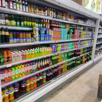 عارضات تبريد كبيره 4عارضات سعرها خاص وبيهن مجال التواصل واتساب 0777876...