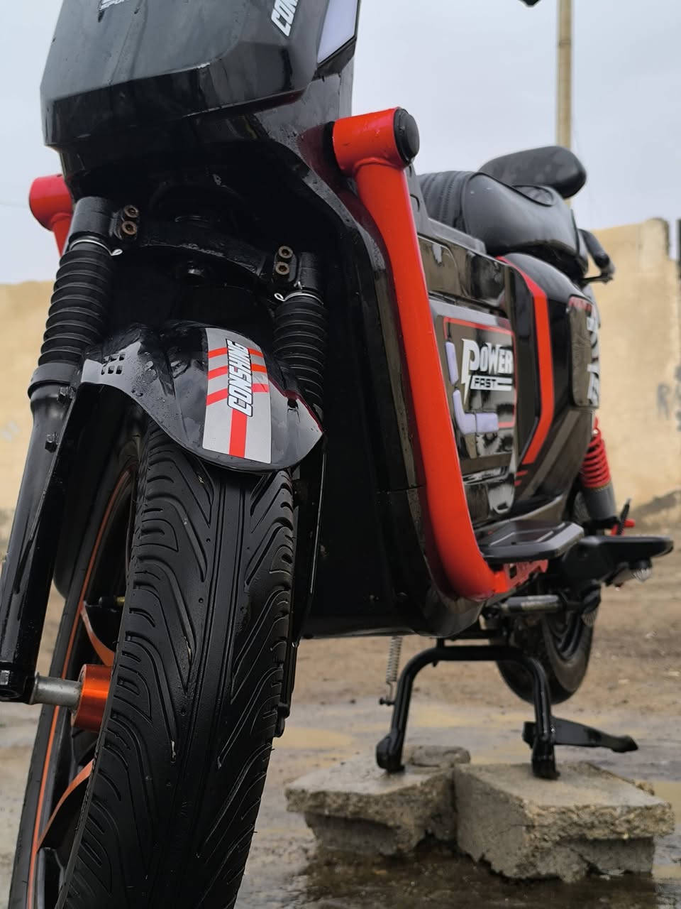 توتو لبيع
دراجه لبيع 
to2
بطاريات 33 امبير 
ملف2000 تبريد دهن 
البصره البهادريه 
سعره725 بيه مجال قليل 
***********
لاتراسل اذا ما تشتري
