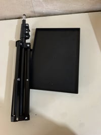 ستاند داتا شو • ١م٣٠سم