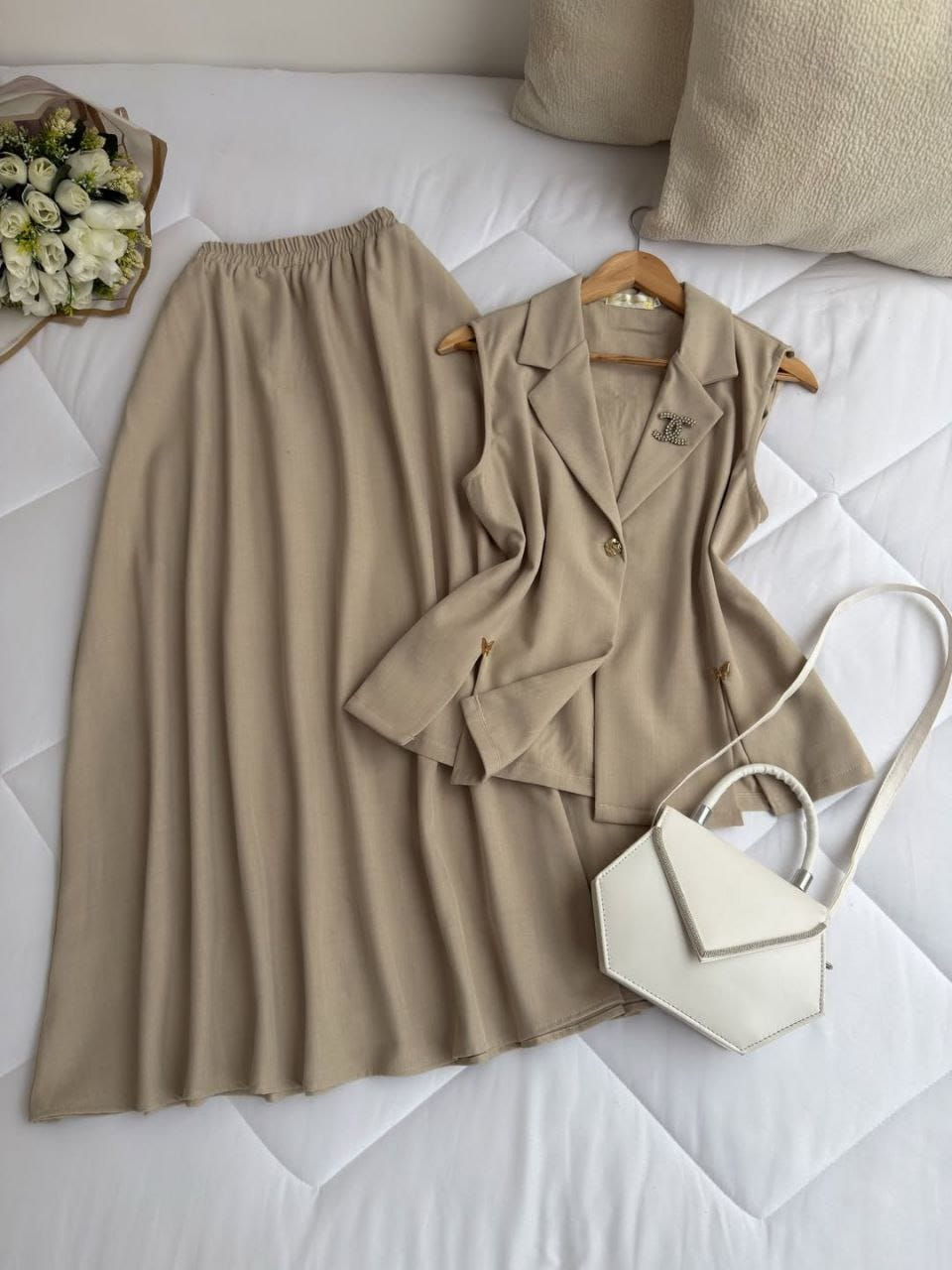 🌹بسم الله الرحمن الرحيم 🌹

آن هہ‌‏ذآ لرزقنآ مـآ لهہ‌‏ مـن نفاد💎
 
الجمال والاناقة كولكشن العيد يبدأ من هنا 

طقم قطعتين يلگ + تنوره حيل نازك بالبس 🥹

نوع الخامه  كبلك تركي  كوالتي عالي 🇹🇷

القياسات :38-40-42-44-46-48 

كوالتي عالي الجودة شرط الفحص بوجود المندوب 

#فستان #رمضاني #ملابس #اكسبلور #
#ملابس #نسائيه #احدث #الموديلات #


**إذا كنت صاحب هذا الإعلان وتريد حذفه لأي سبب، رجاءا أرسل رسالة إلى الدعم الفني**